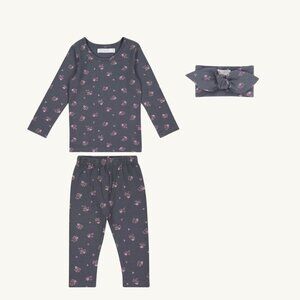 NWT - Simone Lava set size 6-12M​​​